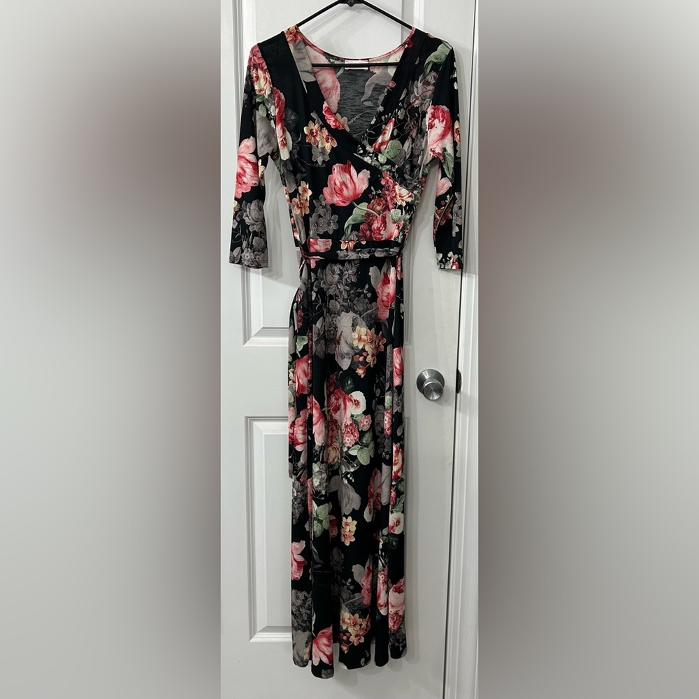 Pink Lily Black Floral Long Sleeve Dress